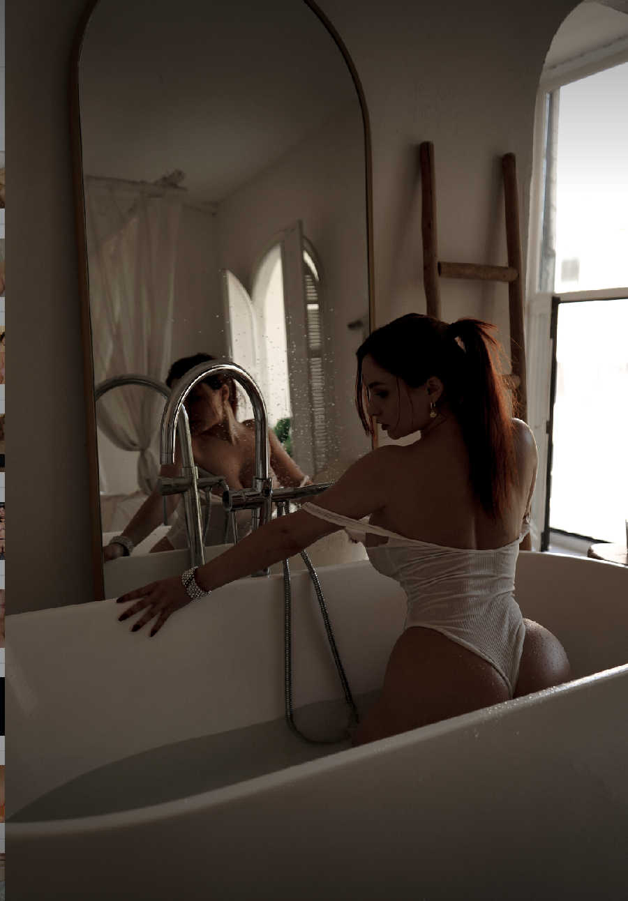 A playful frame from Miranda Faith nude — online in Pretoria