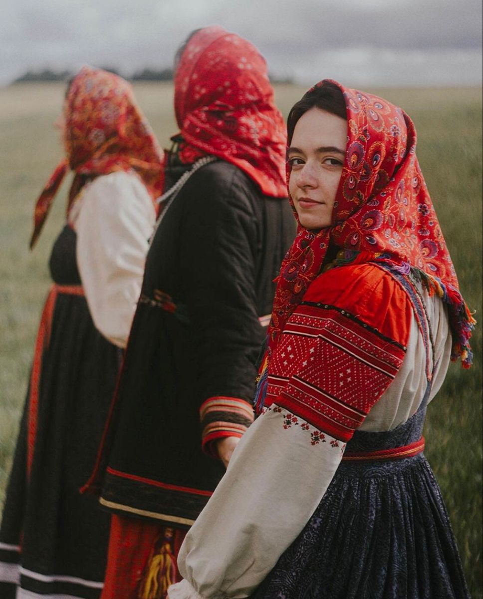 Women in Slavic costumes in Pretoria